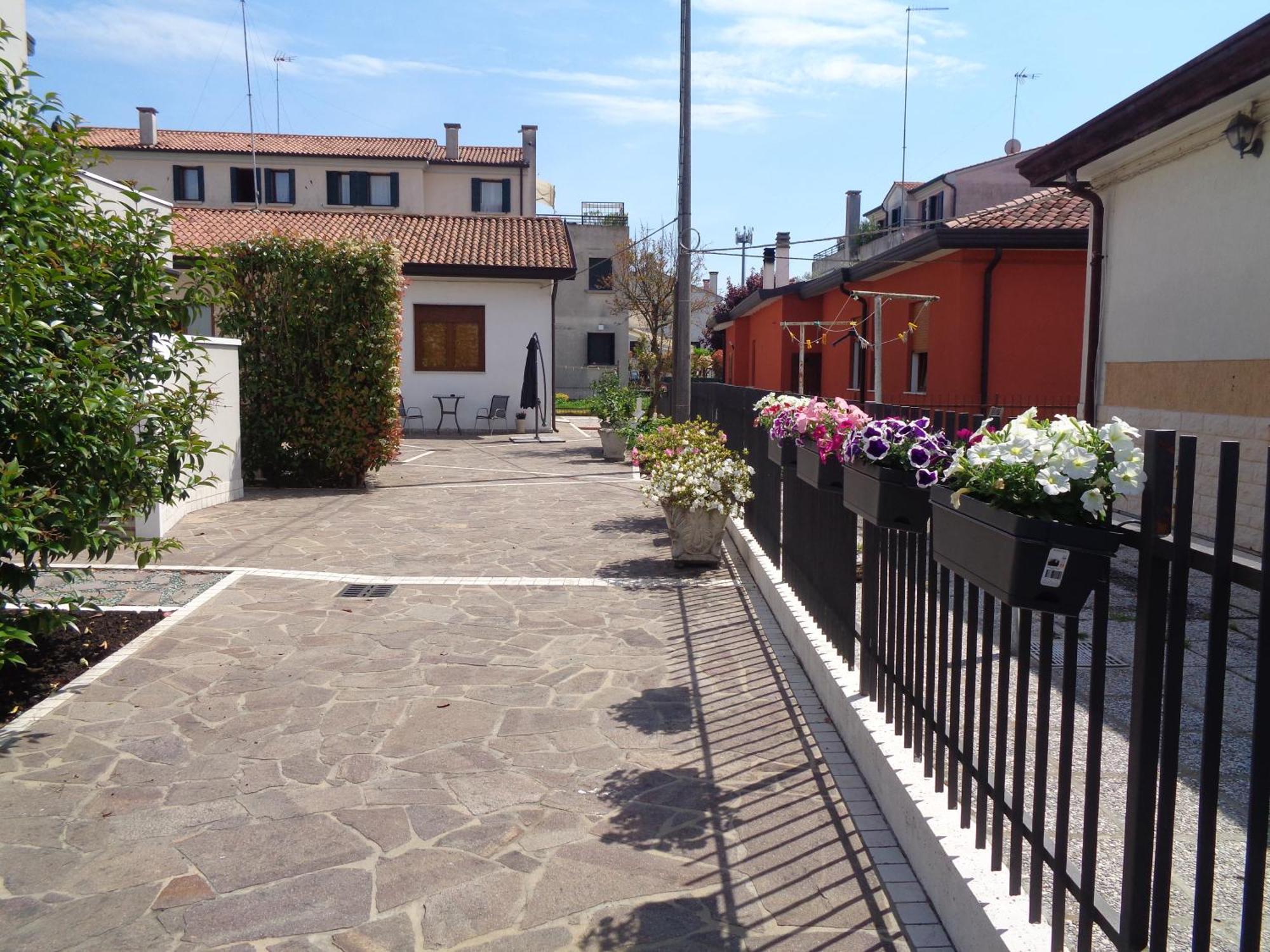 Casa Di Chiara Vicino Venezia E Aeroporto Vce Apartment Campalto Ngoại thất bức ảnh